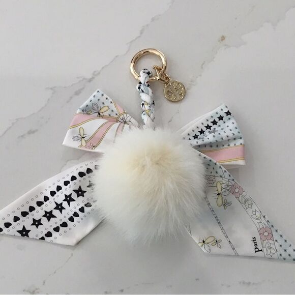TORY BURCH KEY CHARM KEYCHAIN CAR KEYS HANDBAG FOX FUR SILKY BOW - Picture 2 of 4